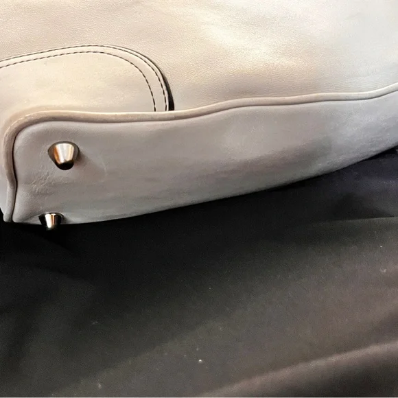 Coach - Picture 5 of 14